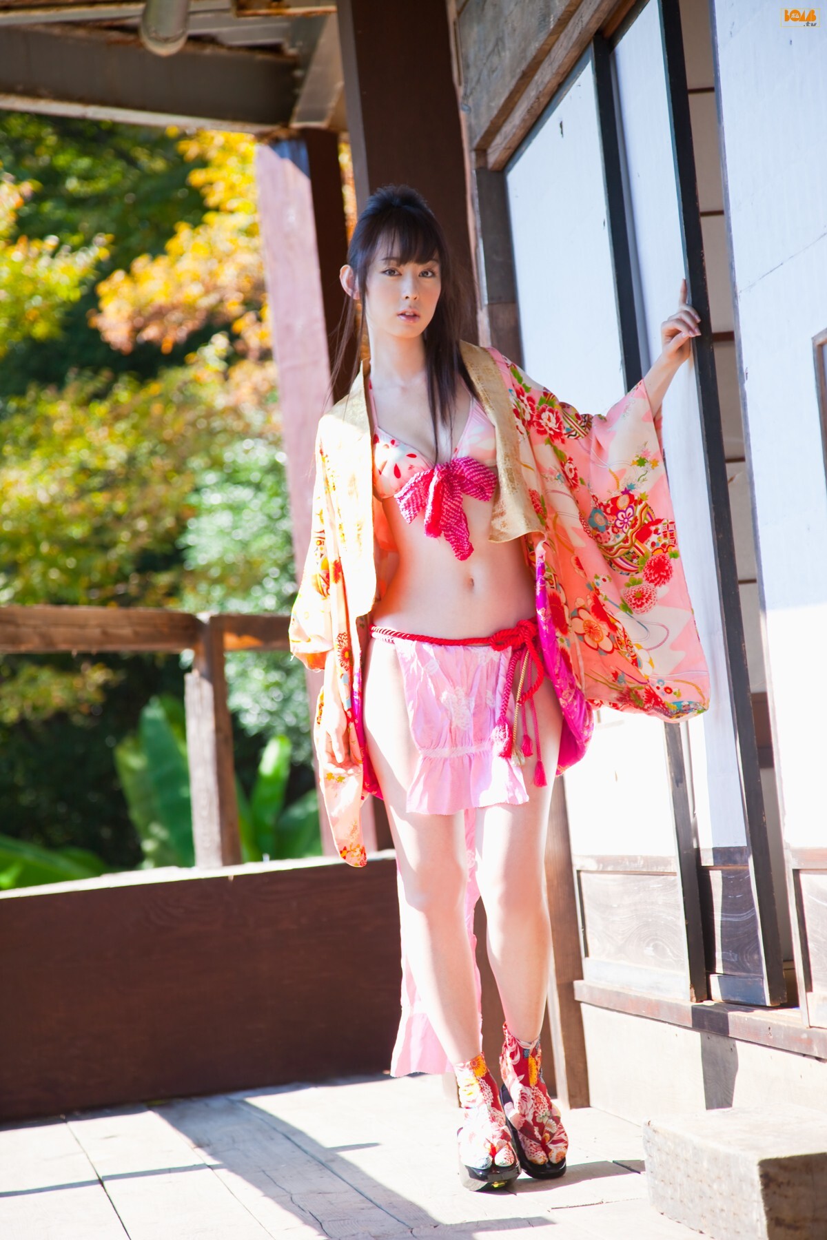 .秋山莉奈  2009.08 Rina Akiyama [Bomb.tv]